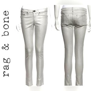 Rag & Bone Silver Jean for Intermix Skinny Fit. Womens Size: Waist 30x25 Inseam.